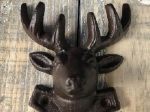 Thermometer with deer head, very nice!