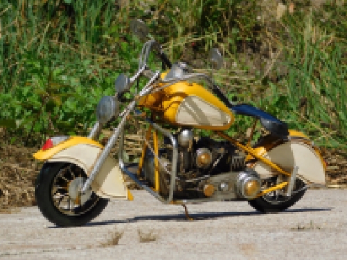 Handmade motorbike - metal - yellow