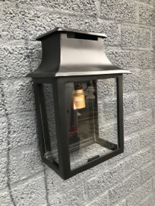 Beautiful wall lamp / outdoor lamp, made of aluminum, black, beautiful hotel lamp with a nostalgic look!