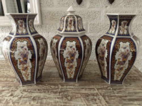 Unique porcelain vases set from Bing & Grondahl, the connoisseur knows!