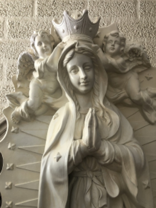 Forsy Mary statue with angels - polystone - cream and white