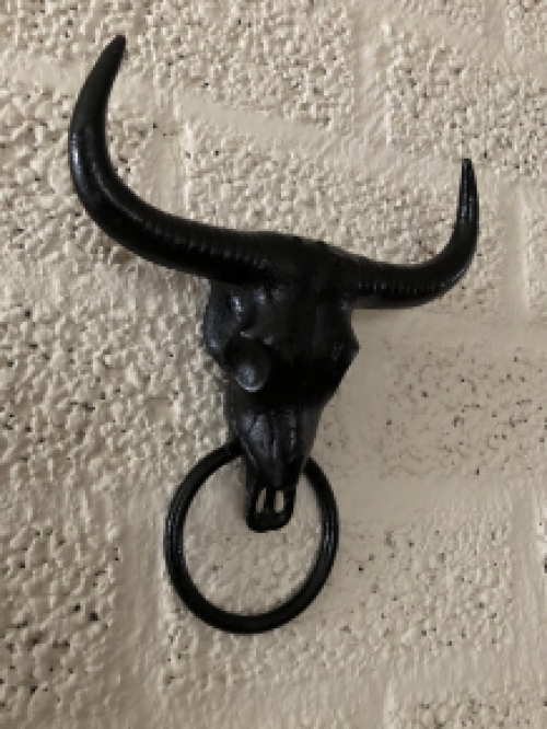 Cast iron bull skull with towel ring, black, beautiful!