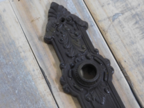 1 heavy Long door plate with cylinder lock keyhole, PZ92 mm antique iron brown- founding era historicism.