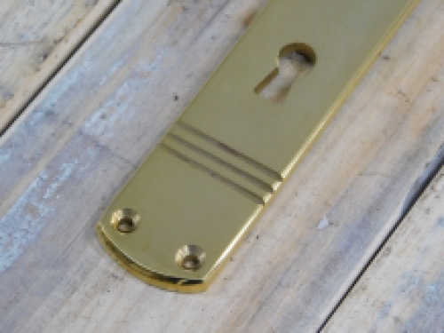 1 Langes Türschild ''Laudi'' aus poliertem Messing, Stil der 1930er Jahre, wunderschön.