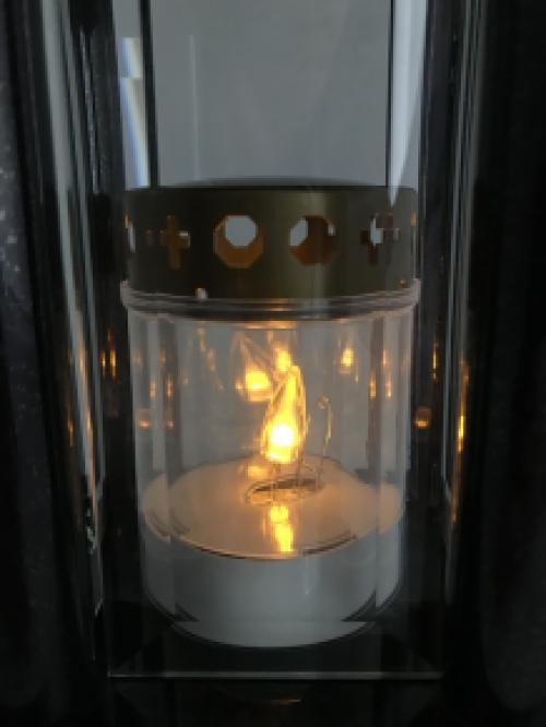 A grave lantern / tomb lamp, made entirely of granite, with faceted panes, beautiful sleek model