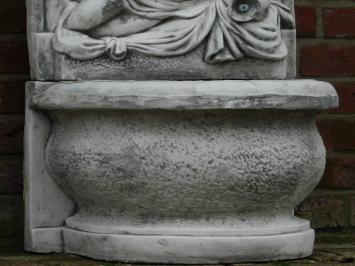 Wandbrunnen mit Frau - 115 cm - Stein