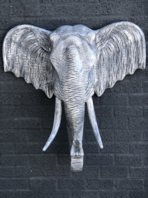 Fors wandornament van een olifant, beton look, heel groot en fors!