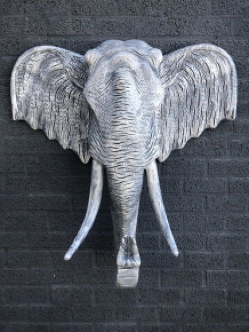 Fors wandornament van een olifant, beton look, heel groot en fors!