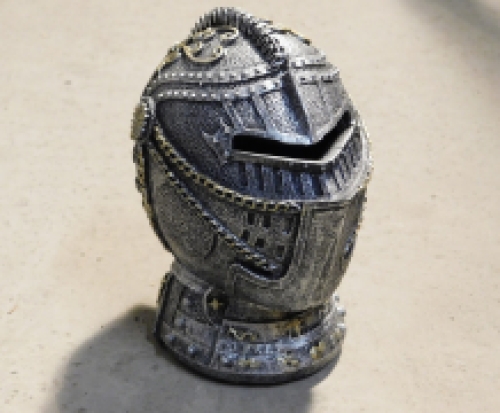 Moneybox Knight's helmet - polystone