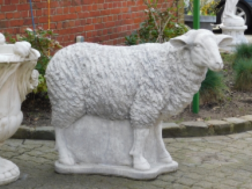 Statue Sheep XL - solid stone