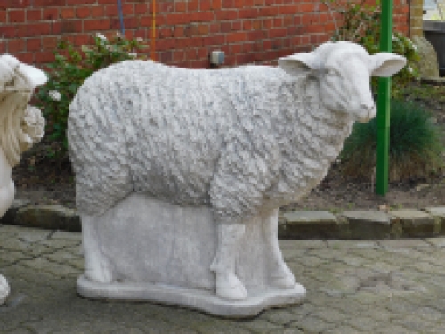 Statue Sheep XL - solid stone