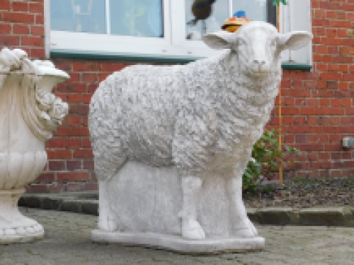 Statue Sheep XL - solid stone