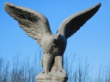 Set of 2 - Eagle on Pedestal - 140 cm - Solid Stone