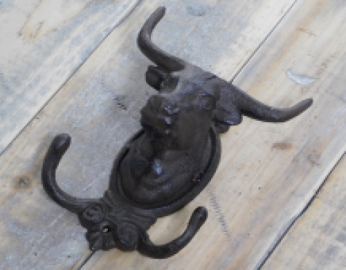 Bull hook cast iron rustic brown