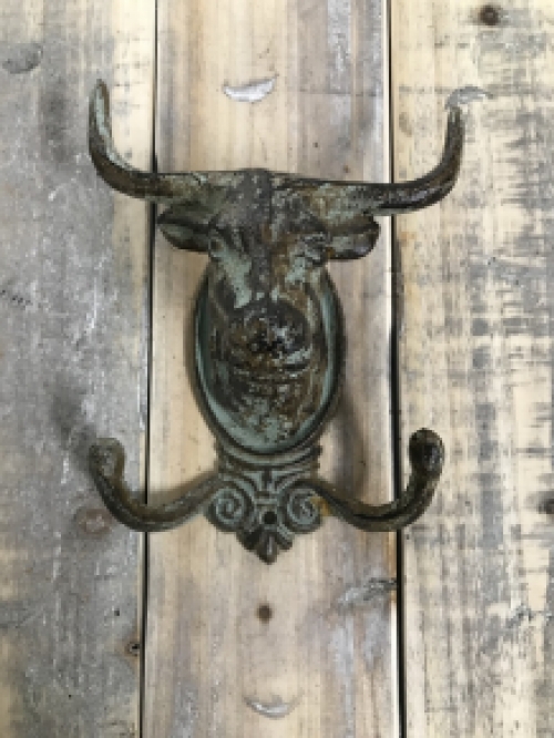 Bull hook cast iron gray-brown patina