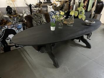 Grote eettafel, uniek onderstel, gietijzer en hout, exclusief en eenmalig!