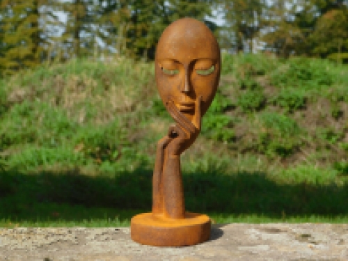 Statue 'the mask' - cast iron - rust colour