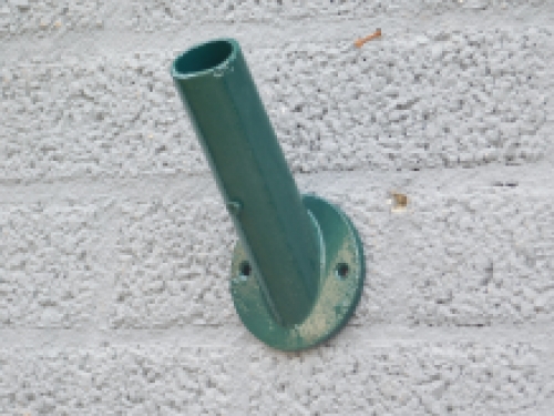 Flagpole holder - cast iron - dark green