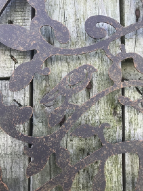 Metal wall ornament ''the tree of life'', with birds