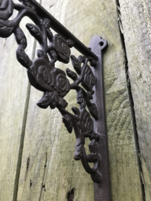 Wall hook with roses - cast iron - decorative wall decoration