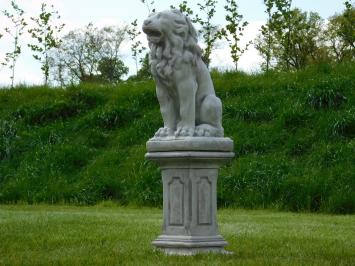 Sitzender Löwe auf Sockel - 95 cm - Stein